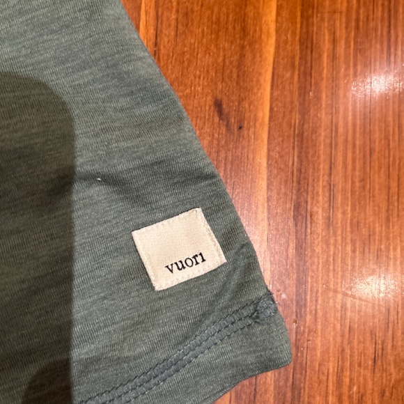 Vuori Lux Performance Tank Size S - Picture 2 of 4